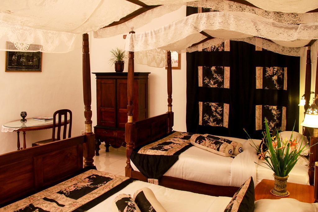 Готель Manor House Embulpure Екстер'єр фото